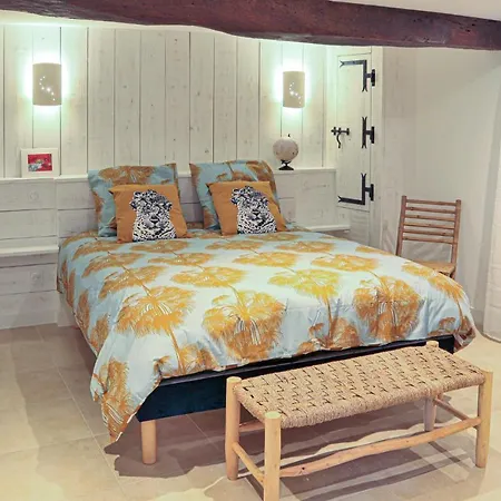 Gorgeous In Sur Auzon With Wifi Apartment