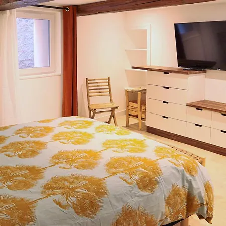 Gorgeous In Sur Auzon With Wifi Apartment Villes-sur-Auzon